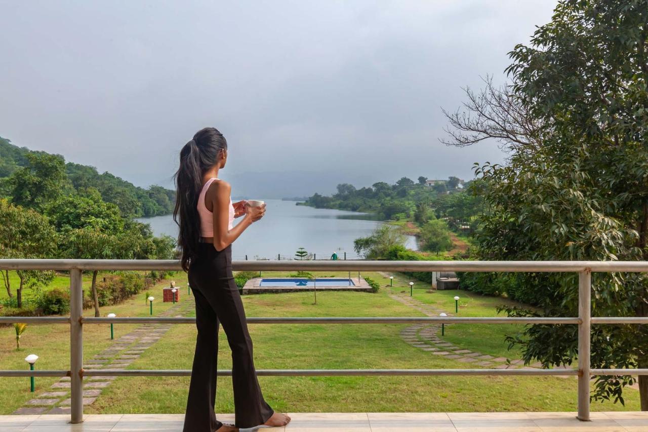 Stayvista'S Shivom Villa 1 - A Serene Escape With Views Of The Valley And Lake Lonavala Esterno foto