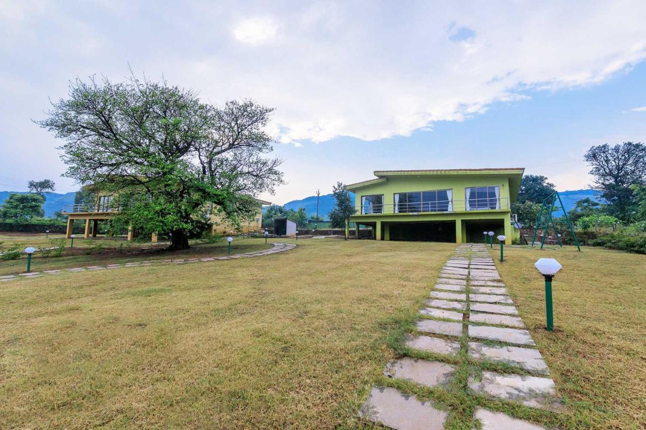Stayvista'S Shivom Villa 1 - A Serene Escape With Views Of The Valley And Lake Lonavala Esterno foto